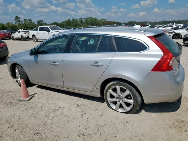 YV140MEKXG1291852 2016 VOLVO V60 - Image 2