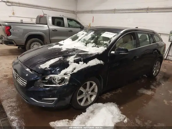 YV140MEKXG1302669 2016 VOLVO V60 - Image 2