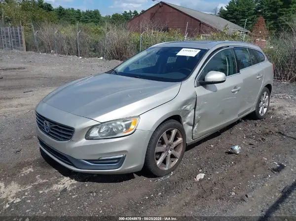 YV140MEKXH1332451 2017 VOLVO V60 - Image 2