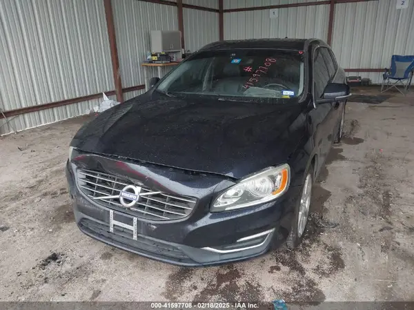 YV140MEKXH1350982 2017 VOLVO V60 - Image 2
