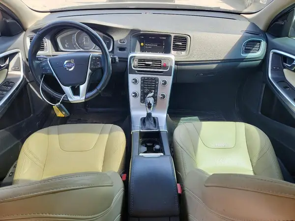 YV140MEL0J2379304 2018 VOLVO V60 - Image 8