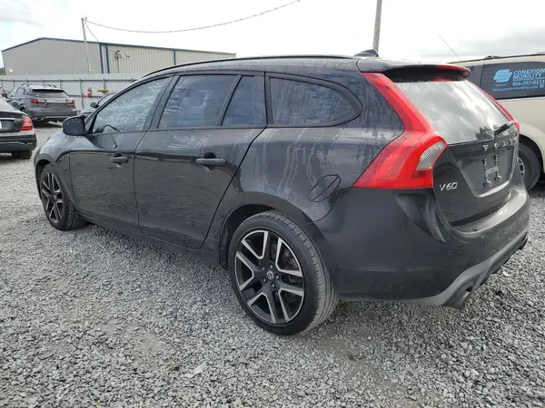 YV140MEL1J2391526 2018 VOLVO V60 - Image 2