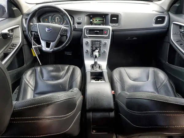 YV140MEL1J2391526 2018 VOLVO V60 - Image 8