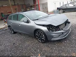 YV140MEL3J2379085 2018 VOLVO V60
