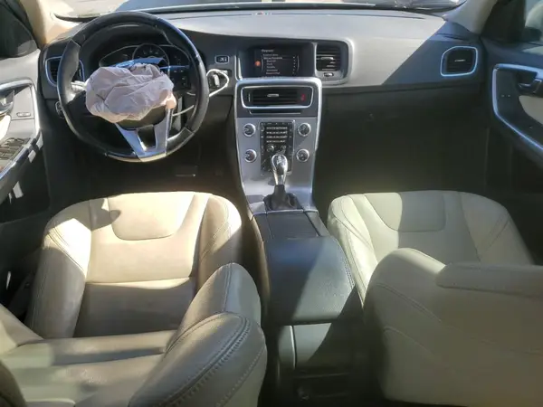 YV140MEL4J2378477 2018 VOLVO V60 - Image 8