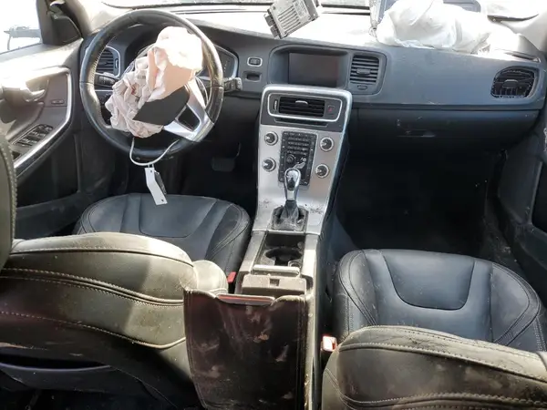 YV140MEL5J2392467 2018 VOLVO V60 - Image 8