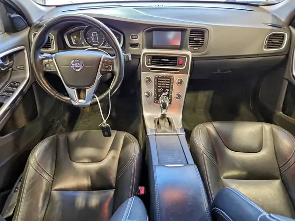 YV140MEL6J2392185 2018 VOLVO V60 - Image 8