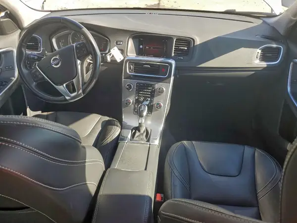 YV140MEL8J2405051 2018 VOLVO V60 - Image 8