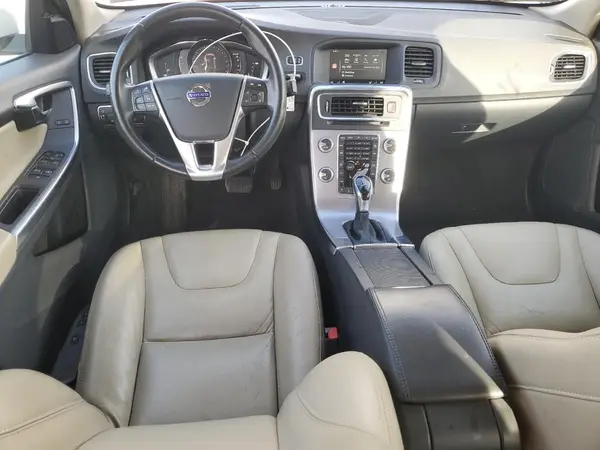 YV140MEM2H1351240 2017 VOLVO V60 - Image 8