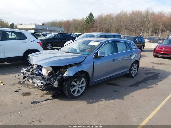 YV140MEM2H1358107 2017 VOLVO V60 - Image 2