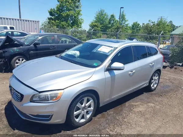 YV140MEM4H1370968 2017 VOLVO V60 - Image 2