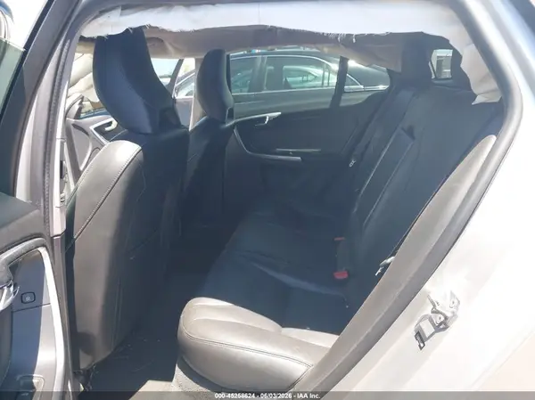 YV140MEM4H1370968 2017 VOLVO V60 - Image 8