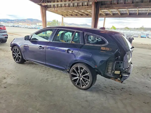 YV140MEM9G1304852 2016 VOLVO V60 - Image 2