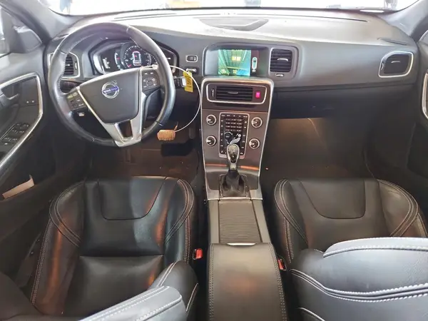 YV140MEM9G1304852 2016 VOLVO V60 - Image 8