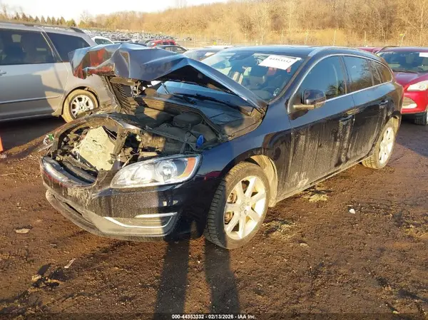 YV140MSK1H1359087 2017 VOLVO V60 - Image 2