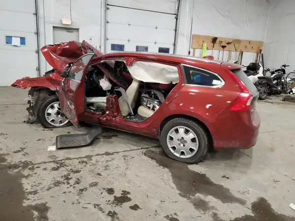 YV140MSK2H1343464 2017 VOLVO V60 - Image 2