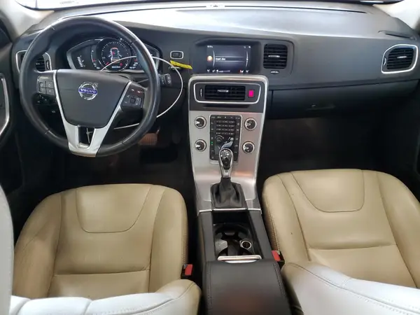 YV140MSK2H1369451 2017 VOLVO V60 - Image 8