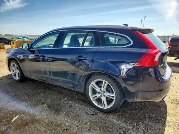 YV140MSK7H1333903 2017 VOLVO V60 - Image 2