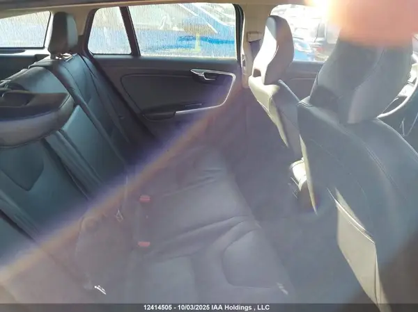 YV140MSL1J2386511 2018 VOLVO V60 - Image 8