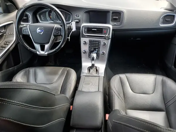 YV140MSL1J2399470 2018 VOLVO V60 - Image 8
