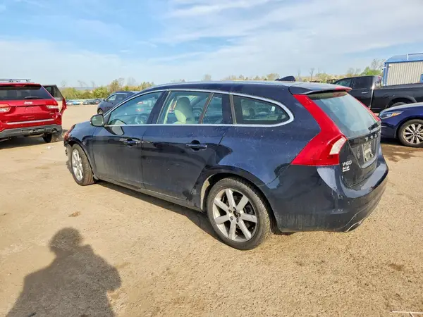 YV140MSM4H1359442 2017 VOLVO V60 - Image 2