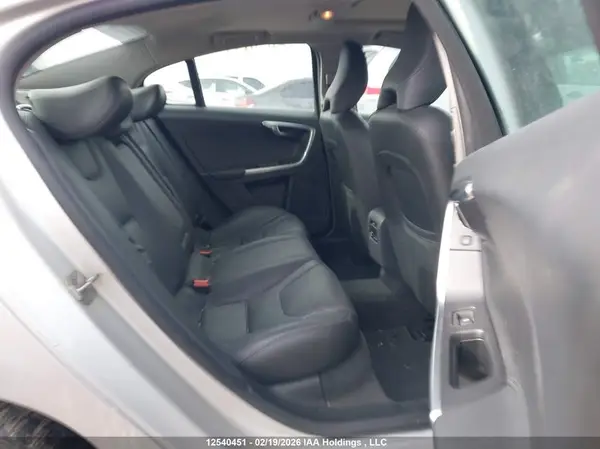 YV140MTK6H2437789 2017 VOLVO S60 - Image 8