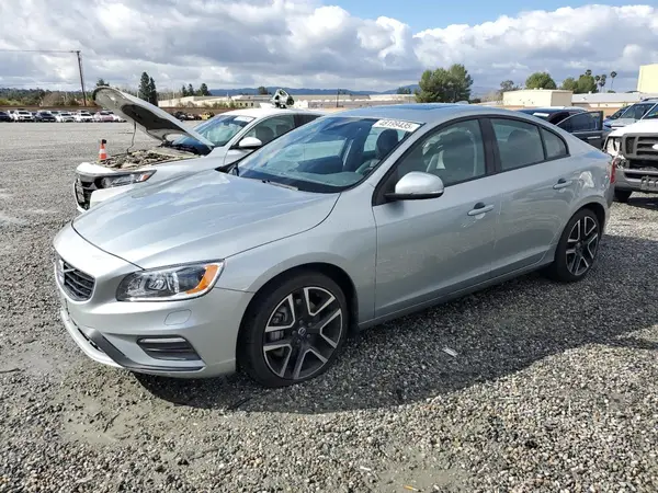 YV140MTL0J2462234 2018 VOLVO S60 - Image 1