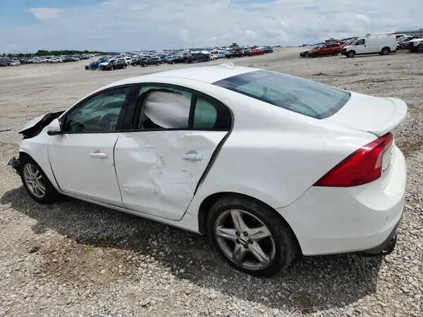 YV140MTL1H2441094 2017 VOLVO S60 - Image 2