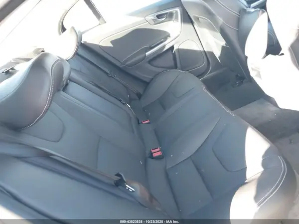 YV140MTL1J2461593 2018 VOLVO S60 - Image 8