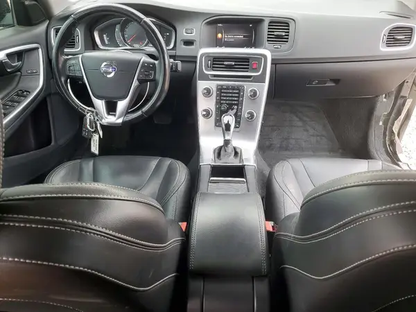 YV140MTL2J2453874 2018 VOLVO S60 - Image 8