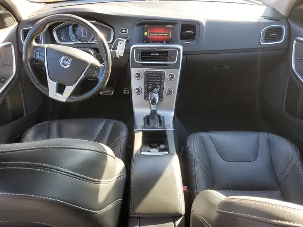 YV140MTL2J2457729 2018 VOLVO S60 - Image 8