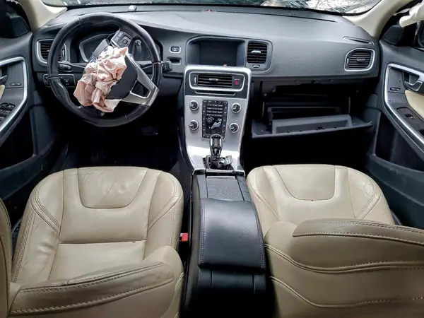 YV140MTL2J2459996 2018 VOLVO S60 - Image 8