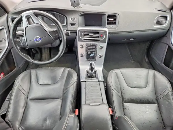 YV140MTL2J2467886 2018 VOLVO S60 - Image 8