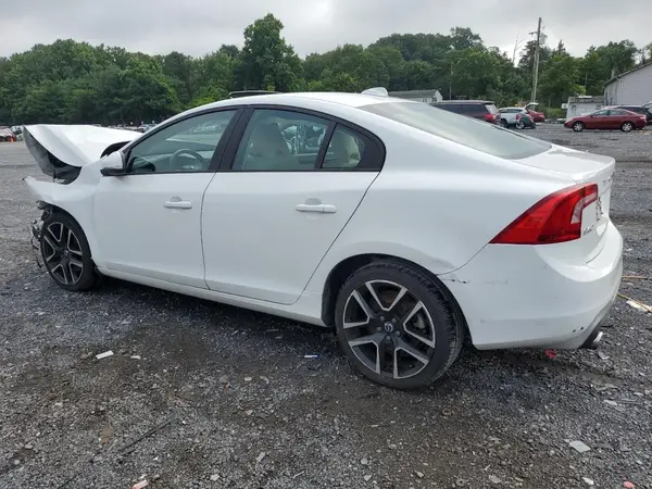 YV140MTL3J2460266 2018 VOLVO S60 - Image 2