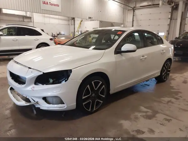 YV140MTL4J2468294 2018 VOLVO S60 - Image 2