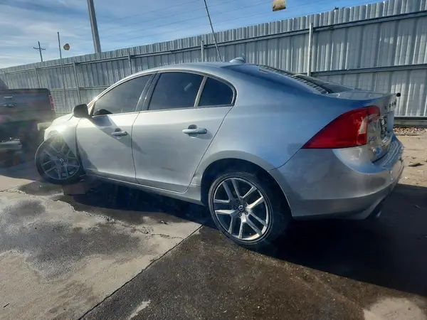 YV140MTL5J2459992 2018 VOLVO S60 - Image 2