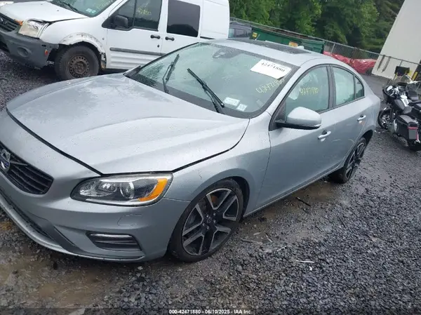 YV140MTL6H2431693 2017 VOLVO S60 - Image 2