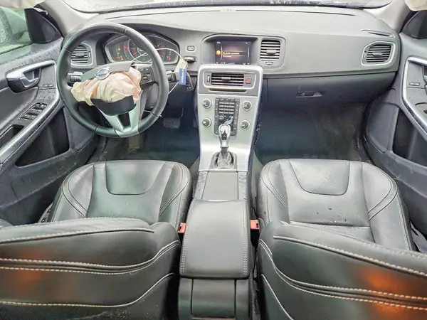 YV140MTL6H2440166 2017 VOLVO S60 - Image 8