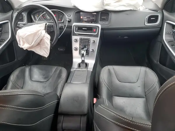 YV140MTL7J2453059 2018 VOLVO S60 - Image 8