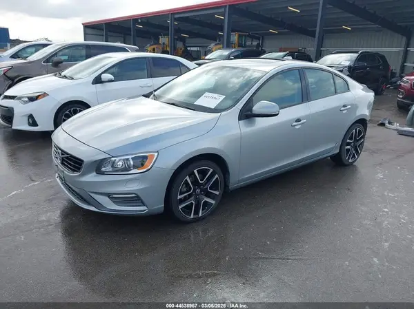 YV140MTL8H2427905 2017 VOLVO S60 - Image 2