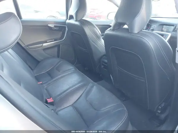 YV140MTL8H2435258 2017 VOLVO S60 - Image 8
