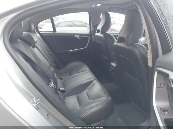 YV140MTL8J2460375 2018 VOLVO S60 - Image 8
