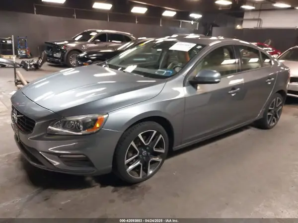 YV140MTL8J2461042 2018 VOLVO S60 - Image 2