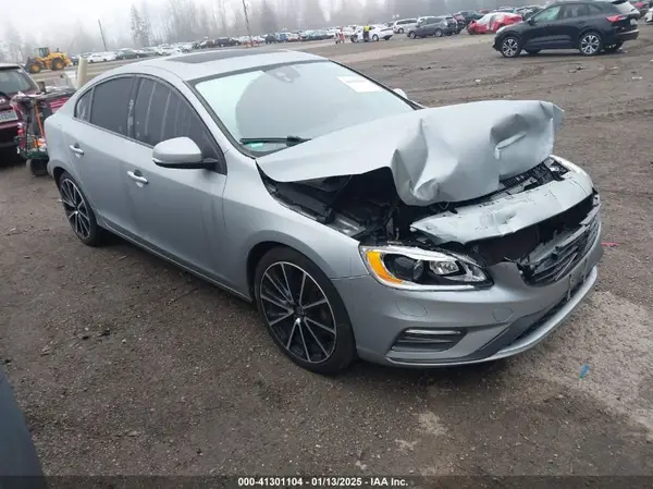 YV140MTL8J2465284 2018 VOLVO S60 - Image 1