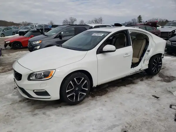 YV140MTL9H2427945 2017 VOLVO S60 - Image 1