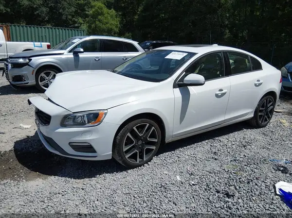 YV140MTL9H2435219 2017 VOLVO S60 - Image 2