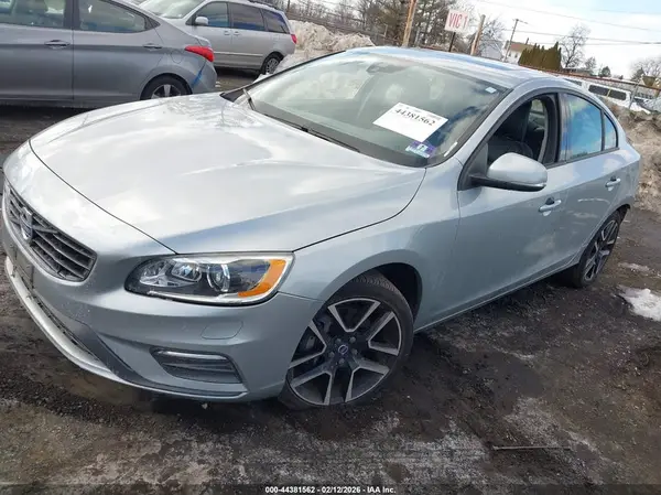 YV140MTL9J2456528 2018 VOLVO S60 - Image 2