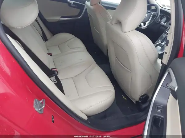 YV140MTL9J2459459 2018 VOLVO S60 - Image 8