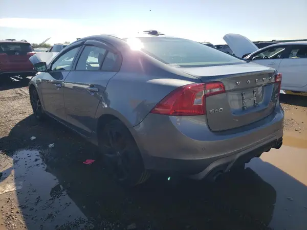 YV140MTL9J2465374 2018 VOLVO S60 - Image 2