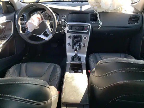 YV140MTL9J2465374 2018 VOLVO S60 - Image 8